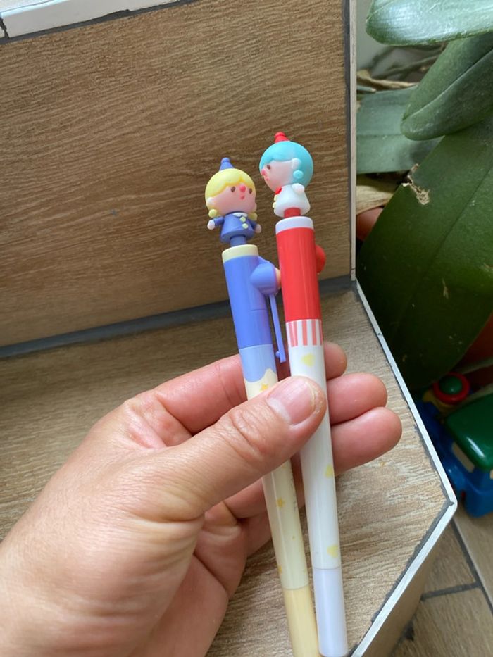 Stylo bleu - photo numéro 7