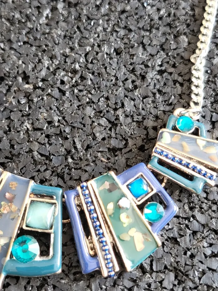 Collier vintage style émaux et incrustations - photo numéro 6