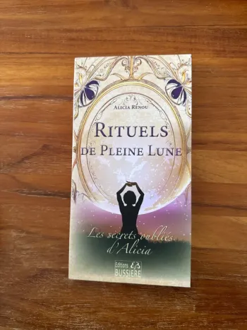 Livre, rituel de pleine lune