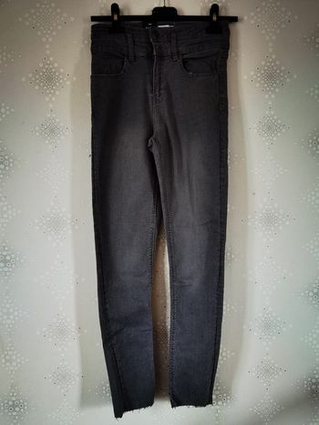 D2568 - jeans slim fille S