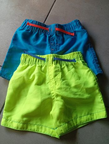 Lot 2 shorts de plage 6-9/mois