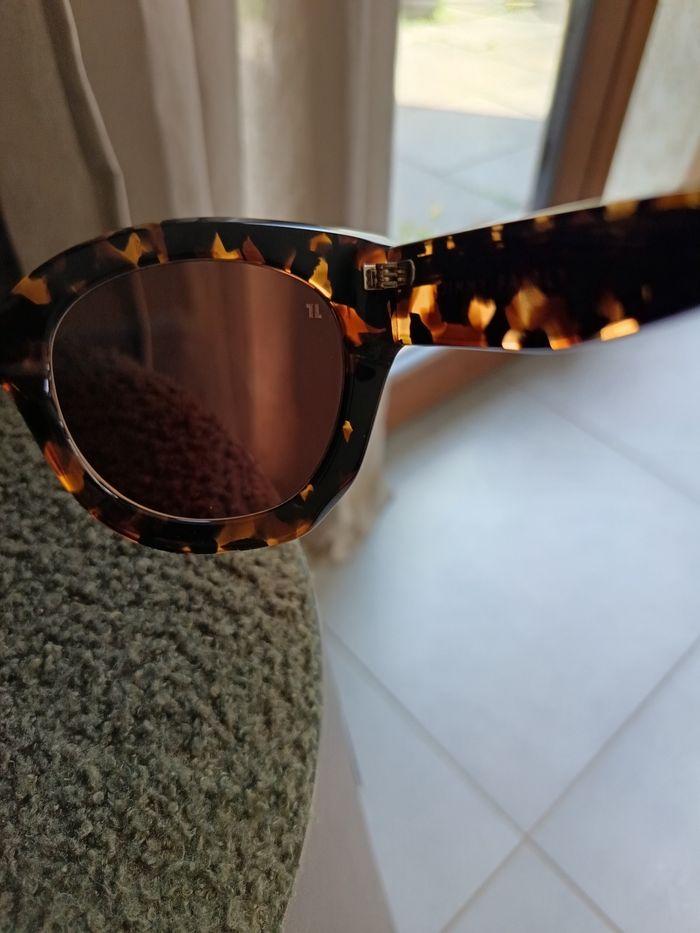 Lunette de soleil Jimmy Fairly NEUVE - photo numéro 3