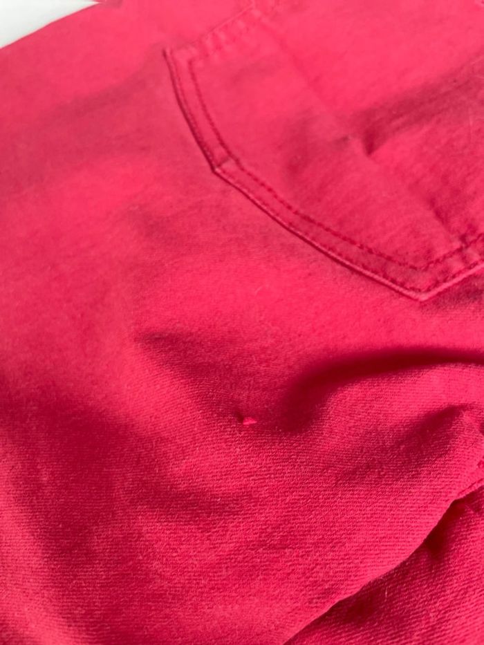 Pantalon rouge taille 12 marque la halle - photo numéro 4