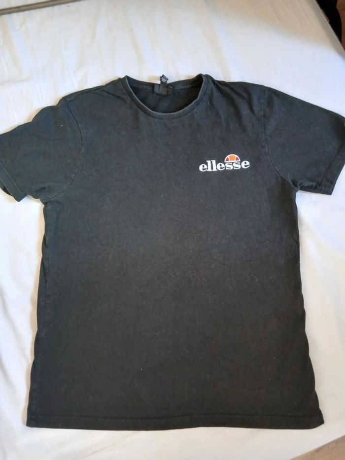 Tee short homme taille L - photo numéro 2