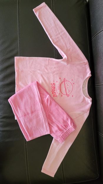 Pyjama en velours en taille 7-8 ans
