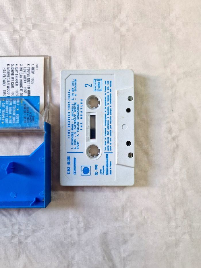 Cassette audio  , the Beatles 1962 - 1966 , très bon état - photo numéro 5