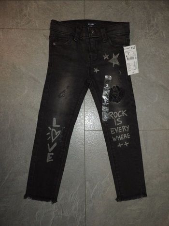 Jeans noir kiabi neuf taille 3 ans
