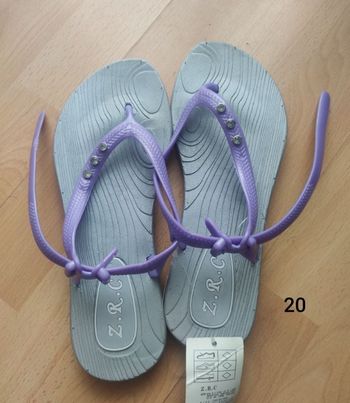 Sandales violettes