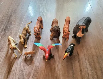 Lot 9 animaux sauvages Papo