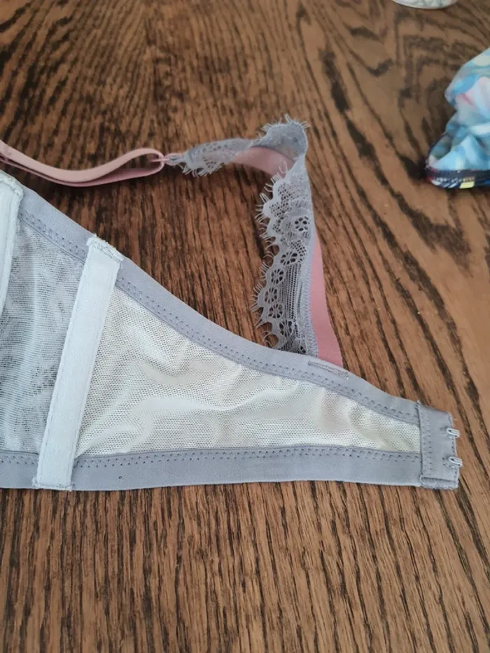 Jolie Soutiens-gorge Hunkemöller fr 95D - photo numéro 18