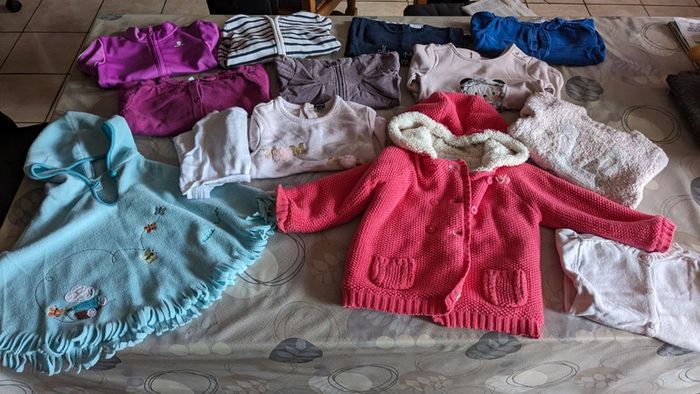 11 pulls/gilets - photo numéro 2