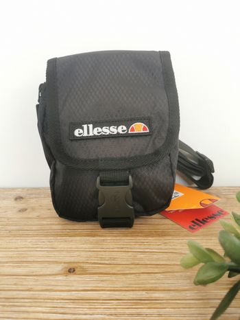 Petit sac à bandoulière noir Dannila Ellesse