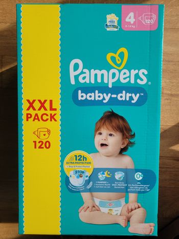 Carton neuf de 120 Couches pampers baby dry taille 4