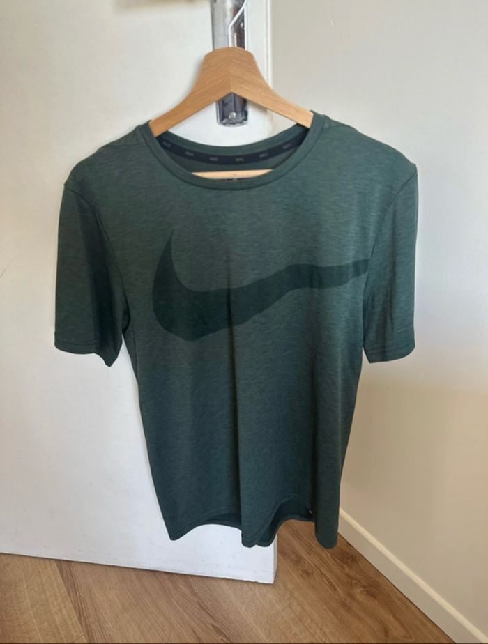 T-shirt Nike - photo numéro 2