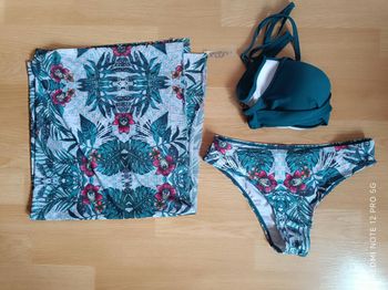 Maillot de bain vert avec paréo T.S (36)