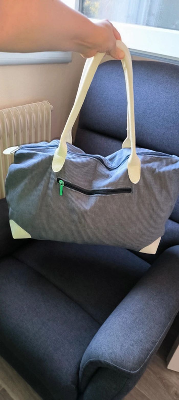 Grand Sac fourre-tout très tendance gris velour - photo numéro 4