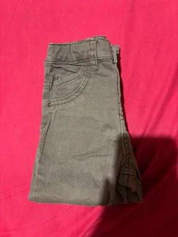 Jean vert kaki Kiabi