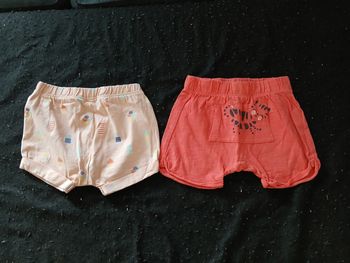 Lot de 2 shorts été 12 mois fille