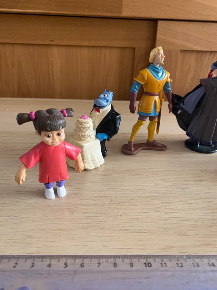 Phoebus frollo bossu notre dame Paris mc do Donald’s jouets figurines génie bouh - photo numéro 2