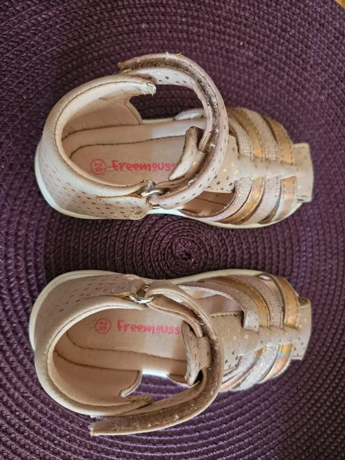 Sandales taille 20 - photo numéro 3