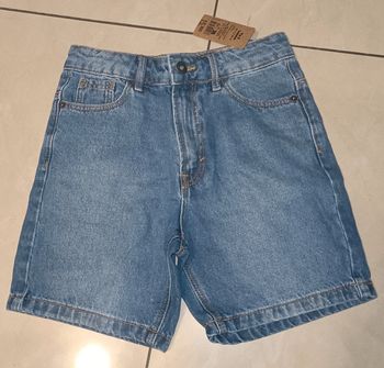Short jeans tape à l'oeil neuf 10 ans