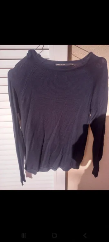 Pull bleu marine Only t.S