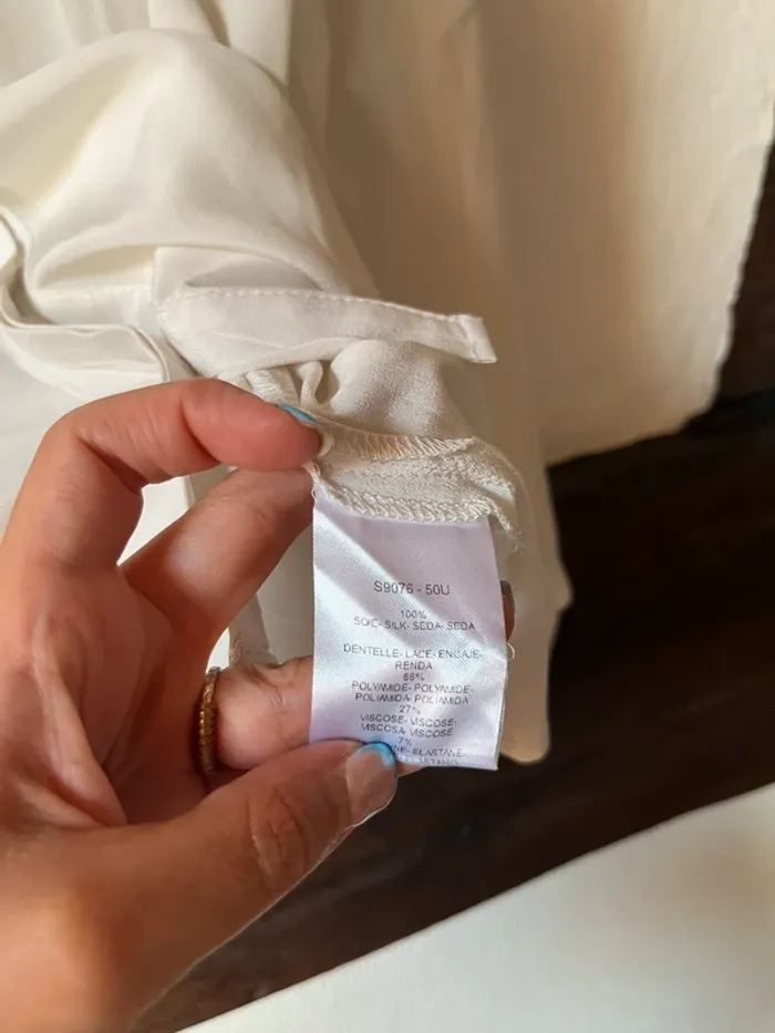 Chemise blanche en soie & dentelle Caroll – T. 44 - photo numéro 5