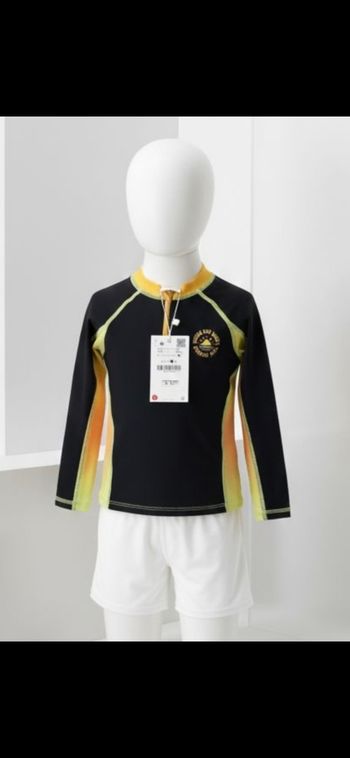 Maillot anti uv Zara 4 ans Garçon Neuf avec étiquette