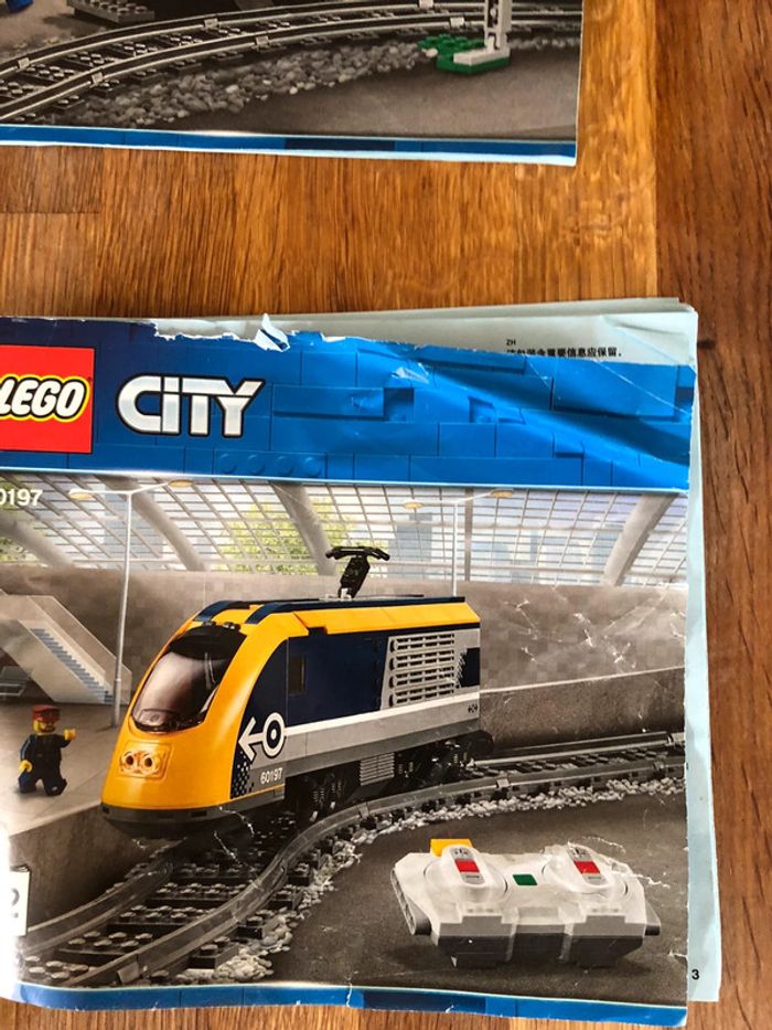 Train Lego de voyageurs 60197 - photo numéro 9