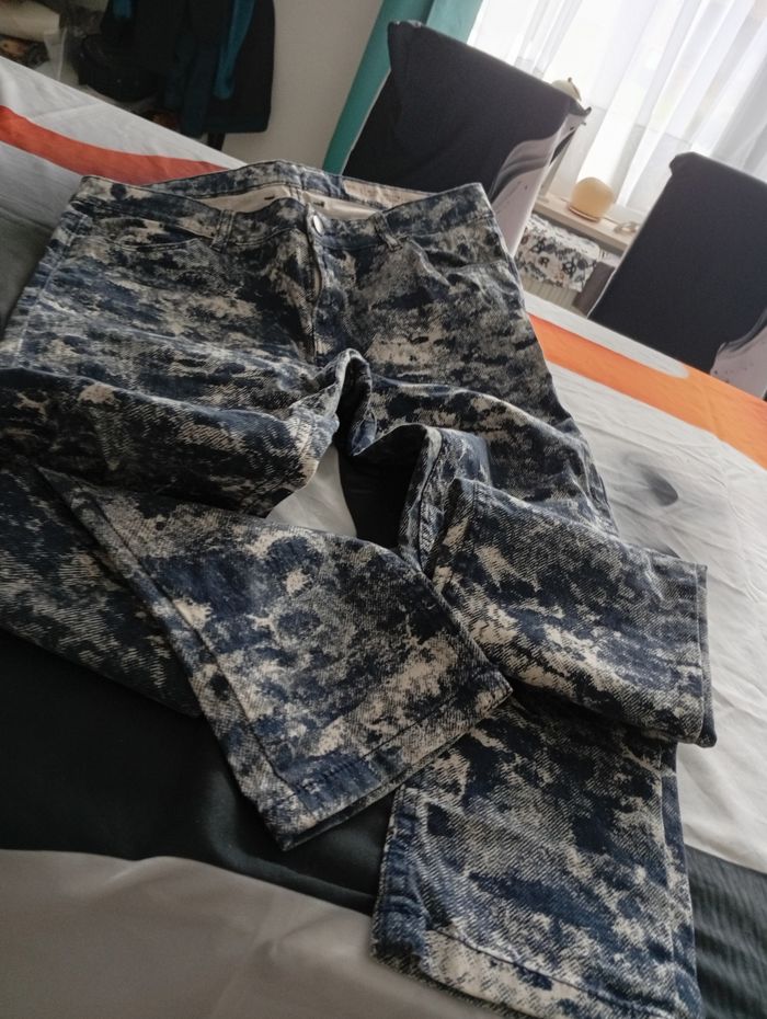 Pantalons et robe et un pulls - photo numéro 5