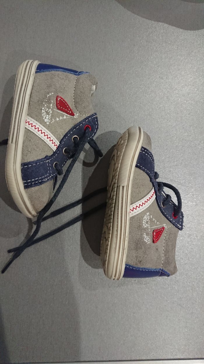 Chaussure marche bébé mi saison taille 18 - photo numéro 3