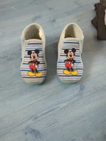 Chausson Disney Mickey taille 23