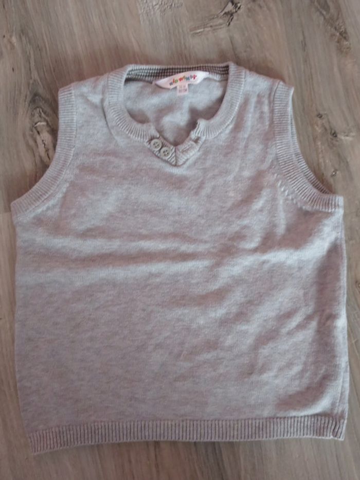 pull sans manche 'kiabi'18mois