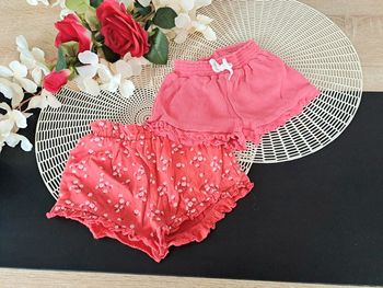 Lot de 2 short, taille 9 mois, marque kiabi