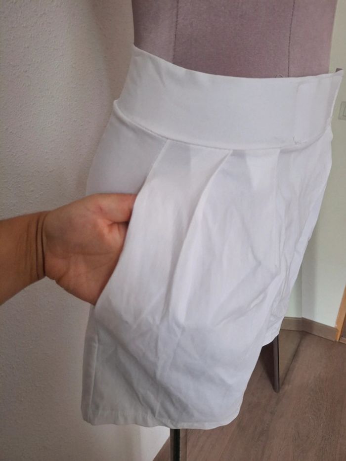 Short blanc S neuf - photo numéro 3