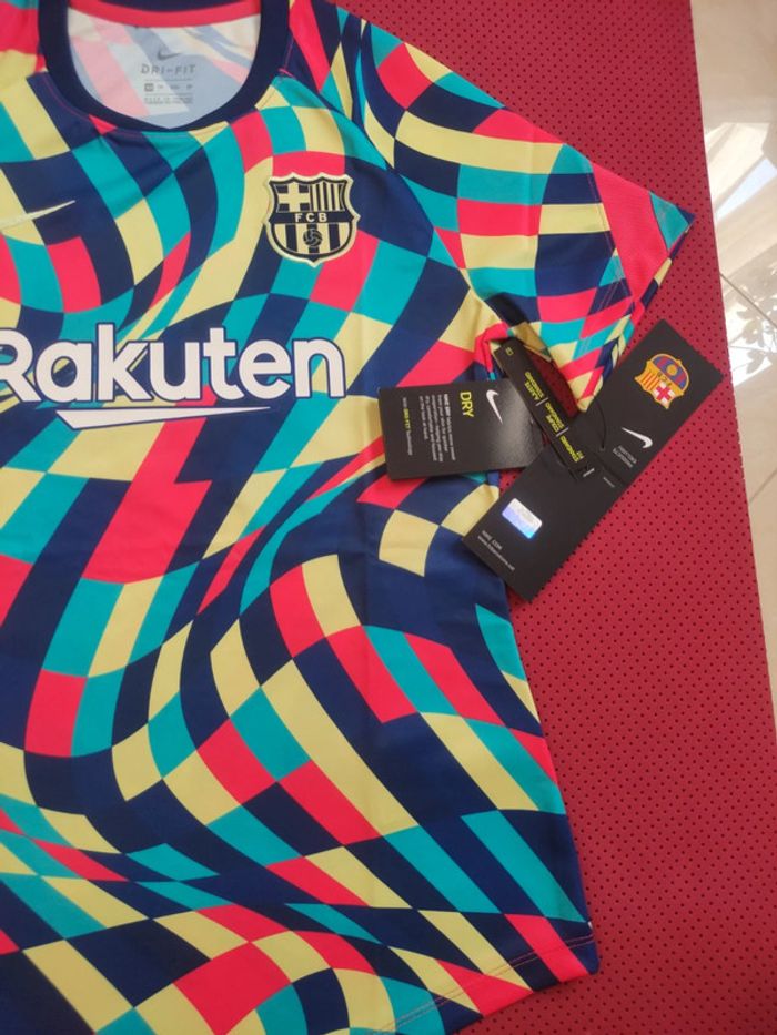 Maillot de foot FC Barcelone, Nike Authentique Officiel taille enfant fille 12/13 ans, Neuf - photo numéro 2