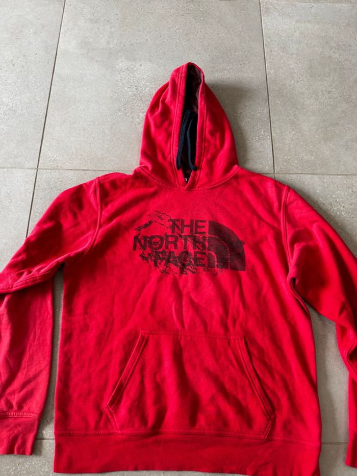 Sweat à capuche rouge The North Face, taille S, bon état
