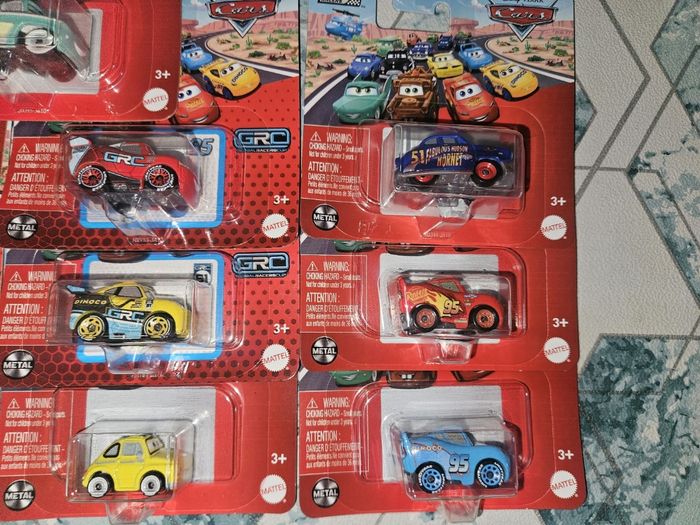 10 mini voitures racers cars Disney pixar mattel neuves rare - photo numéro 5