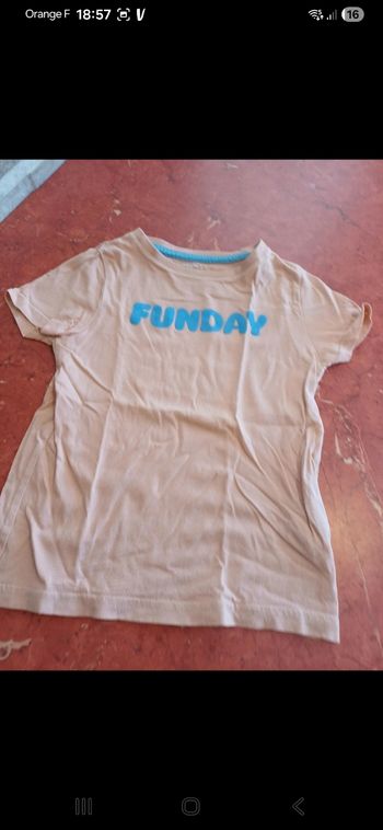 T.shirt garçon taille 4 ans