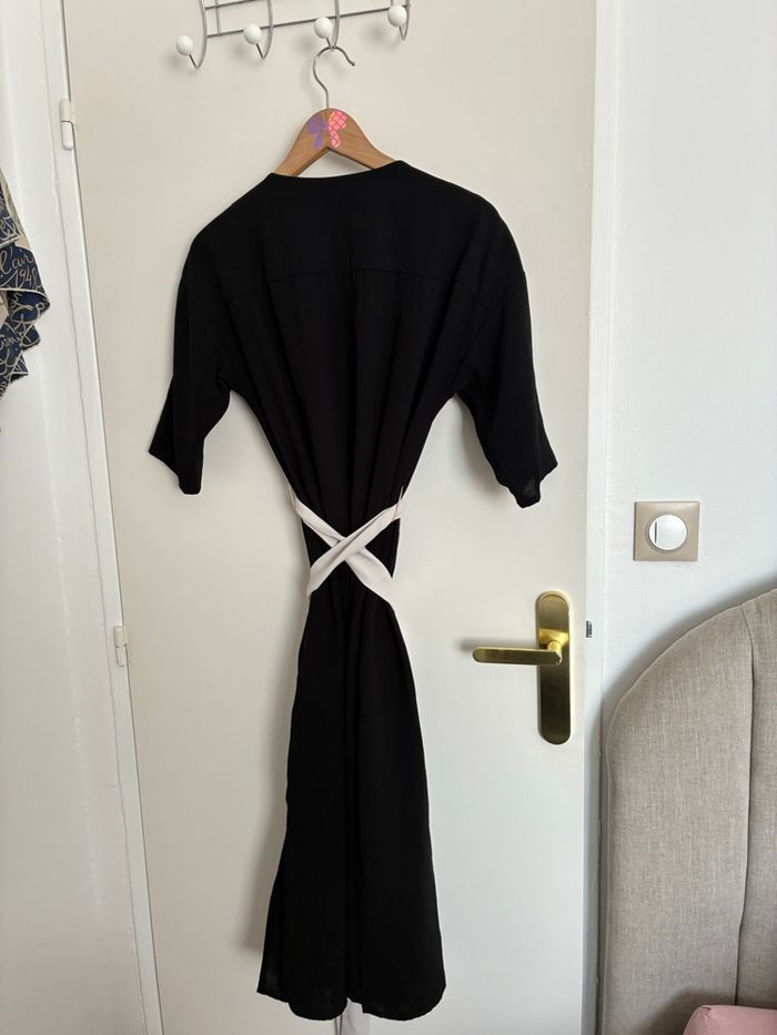 Robe longue noire boutonnée – Mango, taille S (très bon état) - photo numéro 2