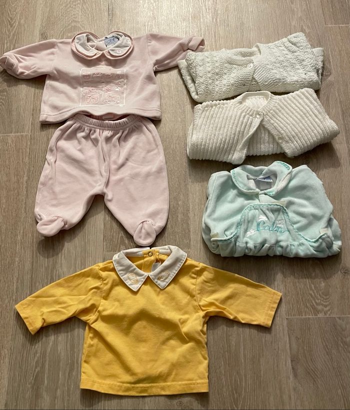 Lot bébé fille naissance à 1 mois