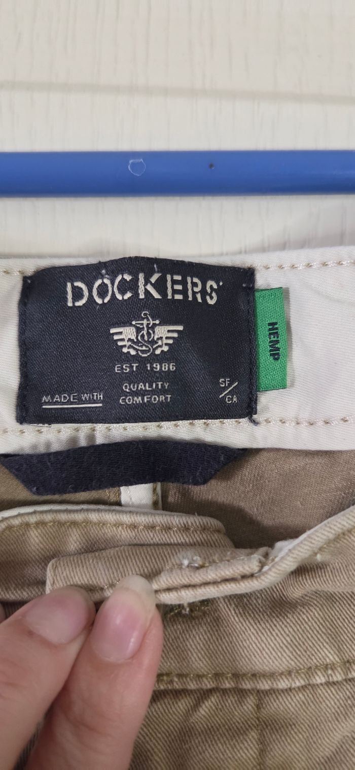 Pantalon chino Dockers beige – coton premium – coupe droite élégante – T. 40 (M/L) – excellent état - photo numéro 2