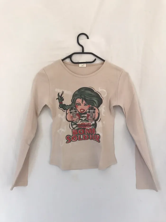 Tee shirt