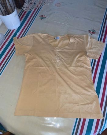 Tee shirt