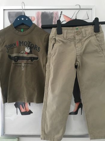 Ensemble chino et tee shirt Benetton 4 ans