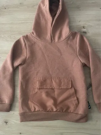 Sweet à capuche 4/5 ans