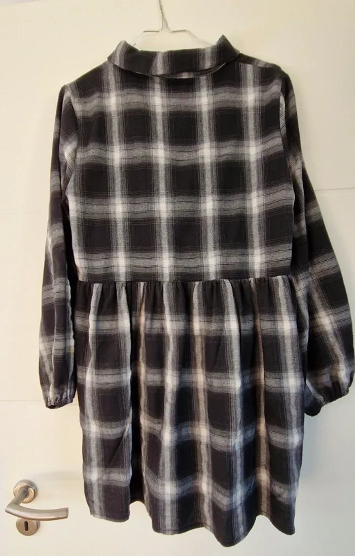 Robe à carreaux noir - photo numéro 2