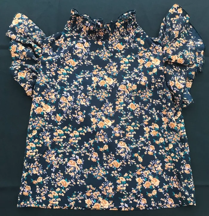 Petite blouse - photo numéro 6
