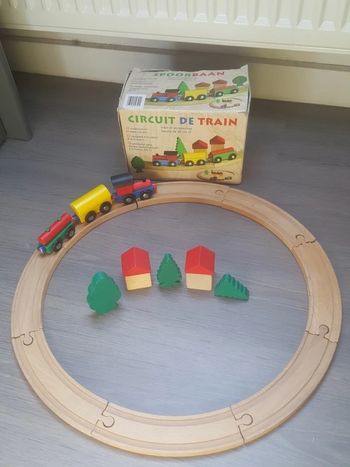 Circuit train en bois