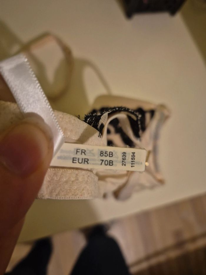 Soutien gorge - photo numéro 3